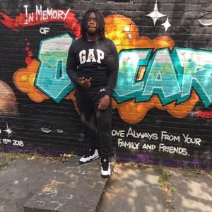 Meet your Posher, Avery